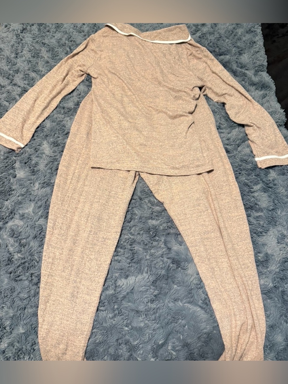 Ekouaer Heathered Pink-Neutral Loungewear Top